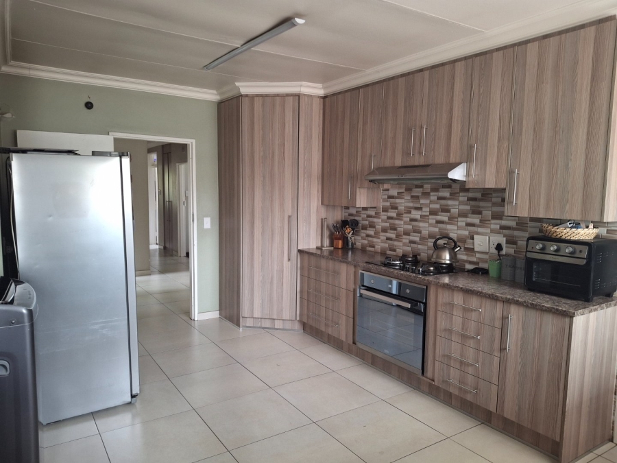 4 Bedroom Property for Sale in Roodia Free State